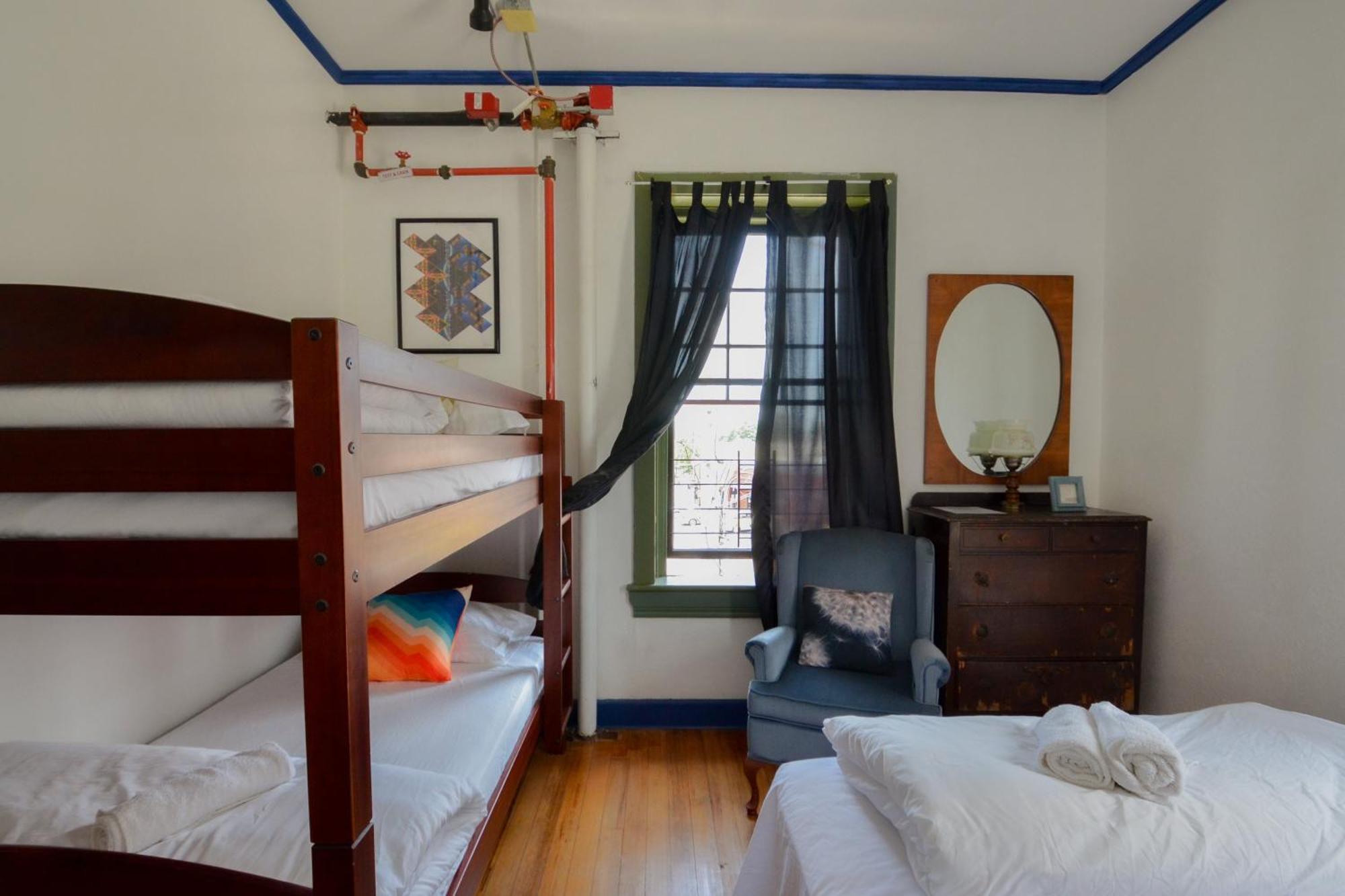 Michie Hostel Providence Exterior photo